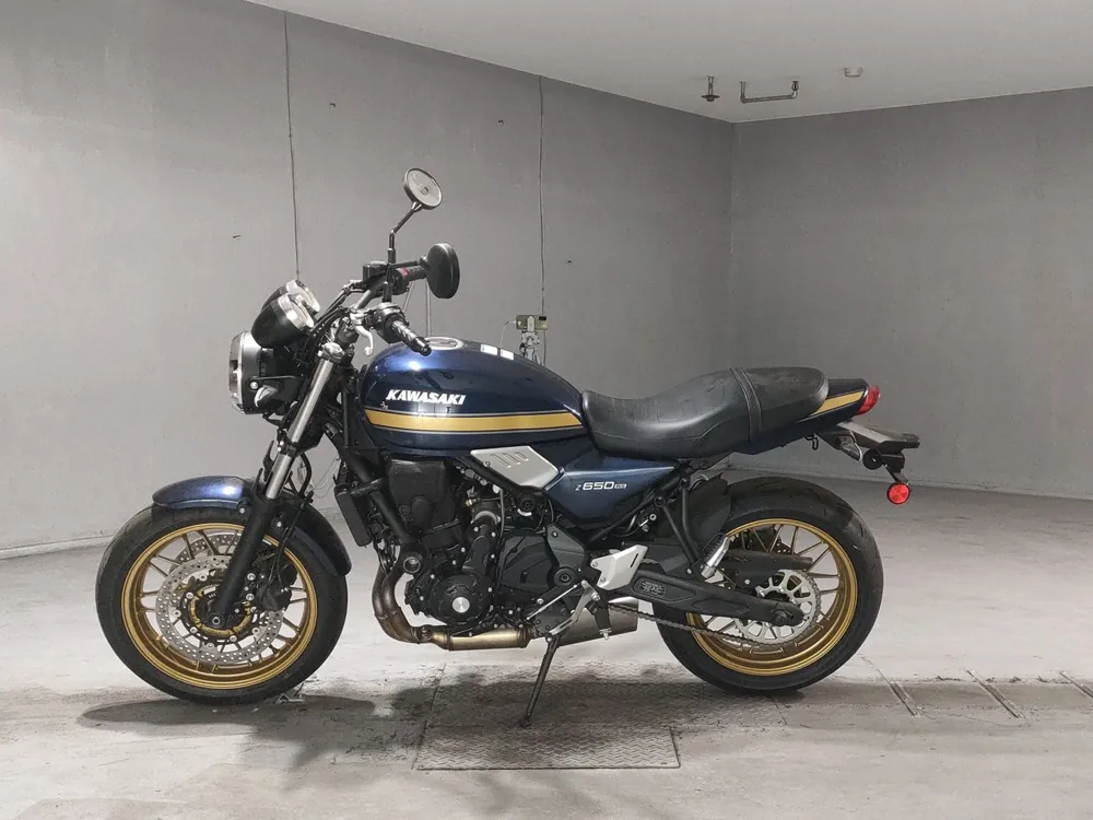 Kawasaki Z650RS 2026, синий, фото 2