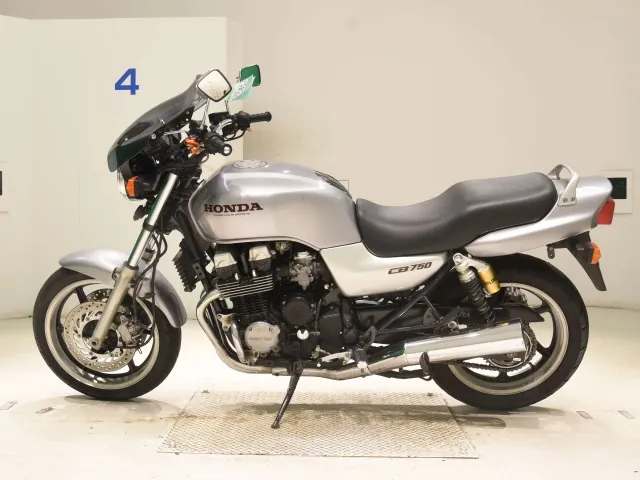 Honda CB750, серебристый, фото 2
