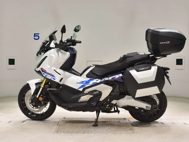 Honda X-ADV750 2026, white | blue, фото 2