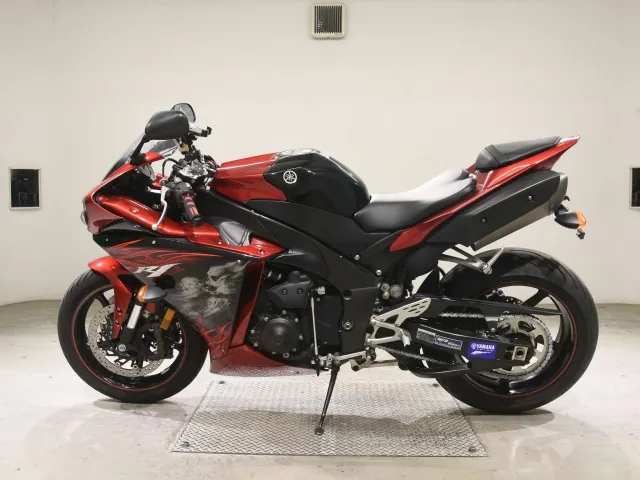 Yamaha YZF-R1 2008, red | black, фото 2