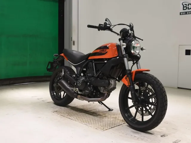 Ducati Scrambler Sixty2 2020, чёрный, оранжевый, фото 3