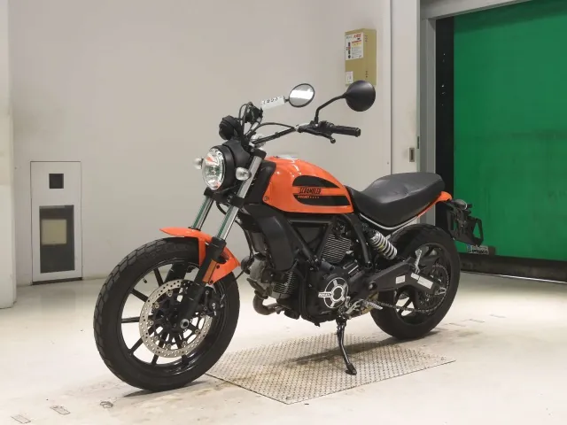 Ducati Scrambler Sixty2 2020, чёрный, оранжевый, фото 4