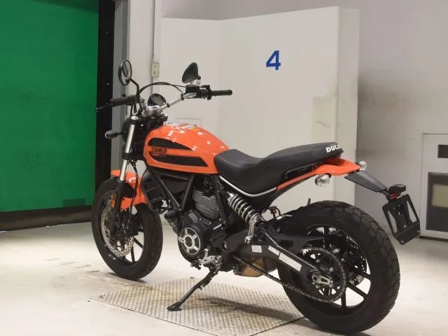 Ducati Scrambler Sixty2 2020, чёрный, оранжевый, фото 6