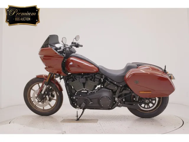 Harley-Davidson FXLRST1920 2024, красный, фото 2