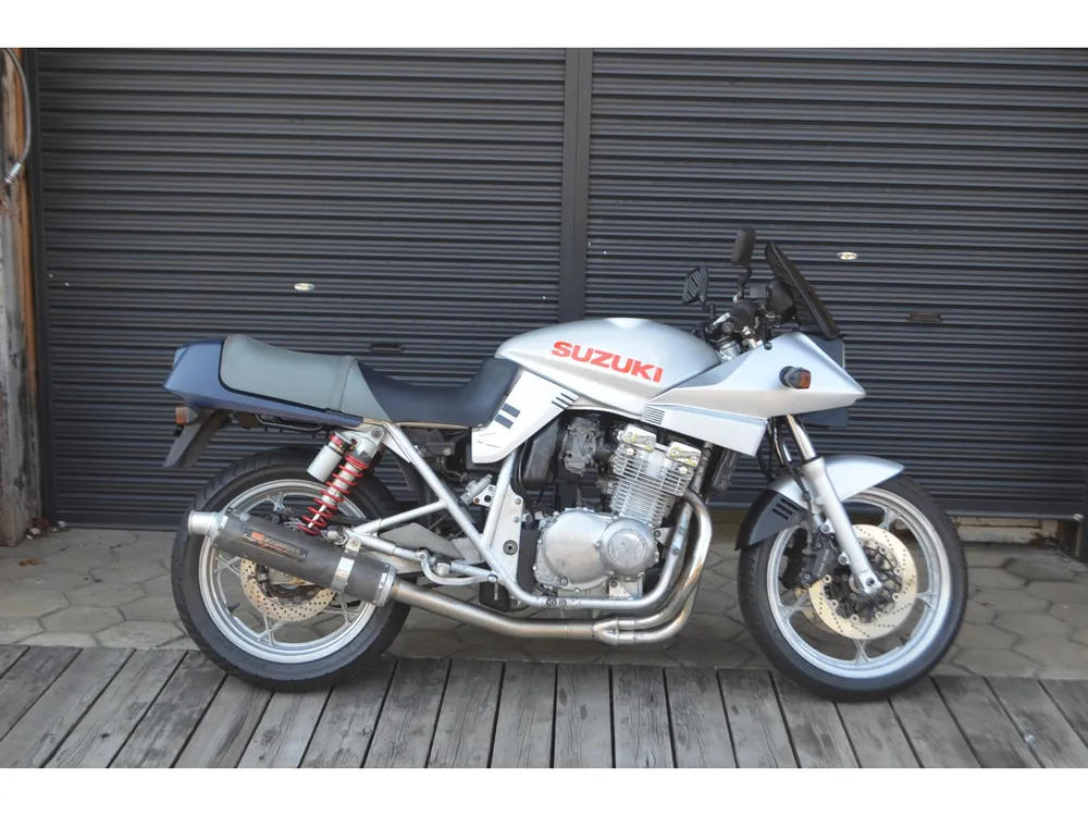 Suzuki GSX400S Katana 1992, серебристый, фото 2