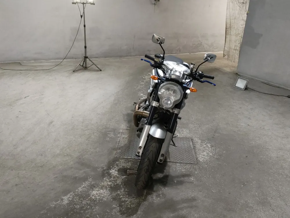 Yamaha MT-01 2005, серебристый, синий, фото 3