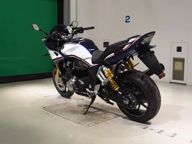 Honda CB1300, white | red | blue, фото 6