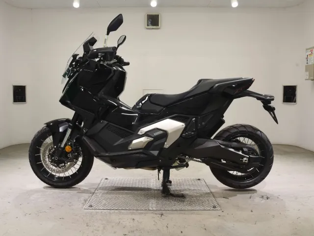 Honda X-ADV750 2026, чёрный, фото 2