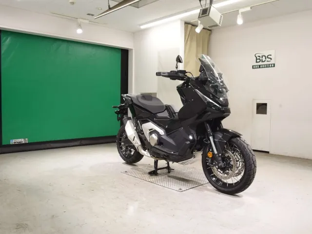 Honda X-ADV750 2026, чёрный, фото 3