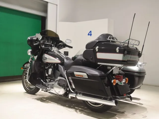 Harley-Davidson FLHTCU1580 2010, black | silver, фото 6