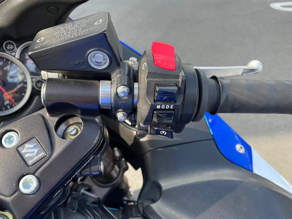 Suzuki GSX1300R 2016, синий, фото 14