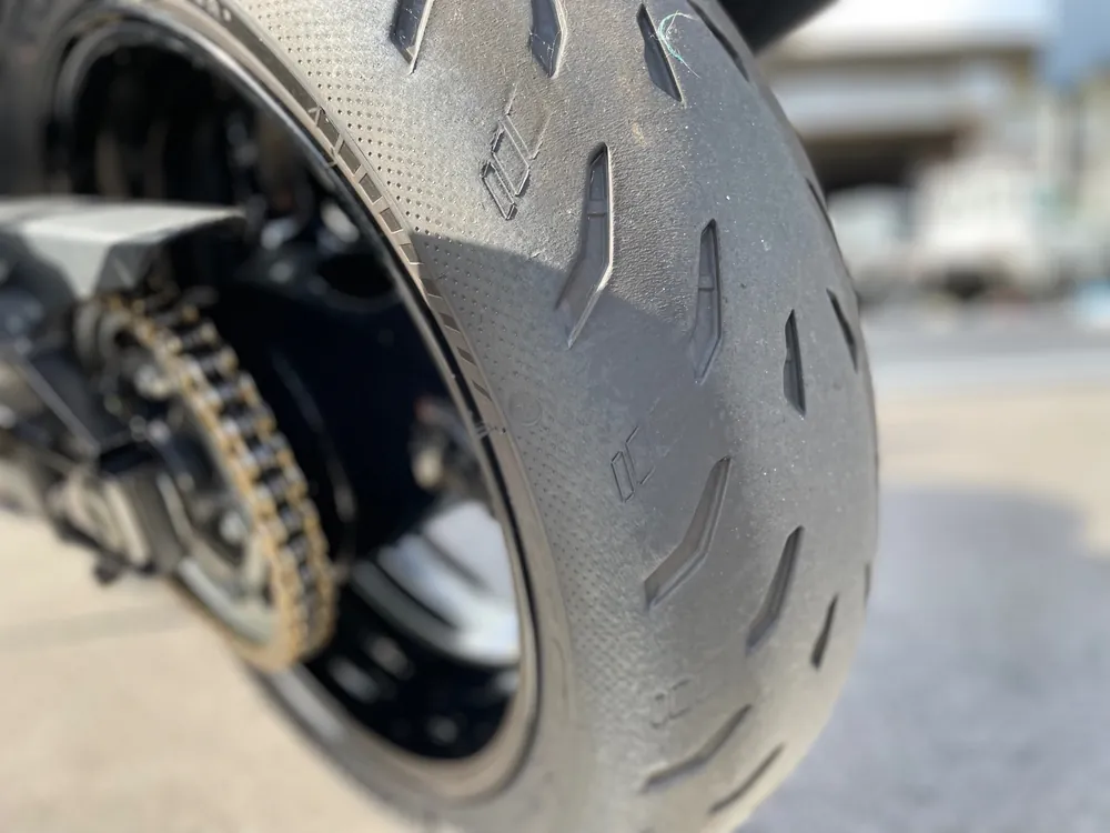 Suzuki GSX1300R 2016, синий, фото 10