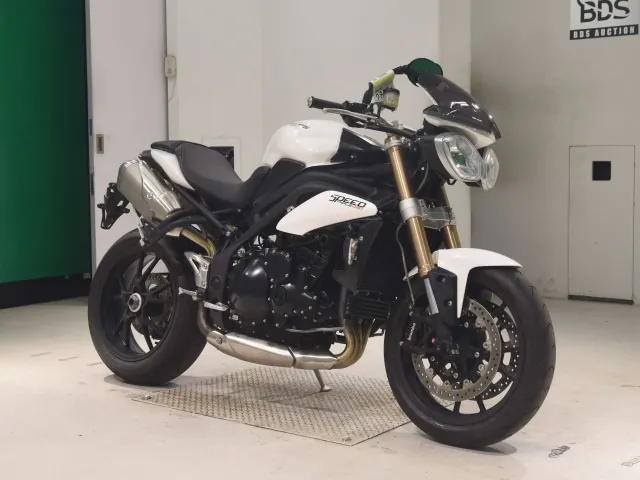 Triumph Speed Triple 2013, белый, фото 3