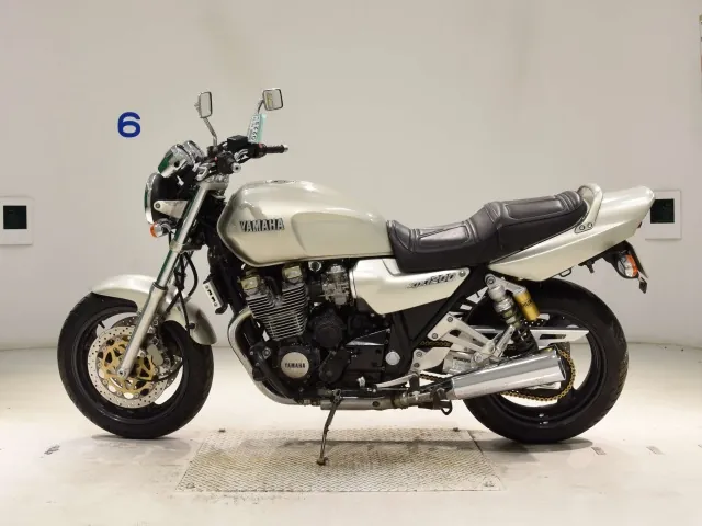Yamaha XJR1200 1994, серебристый, фото 2