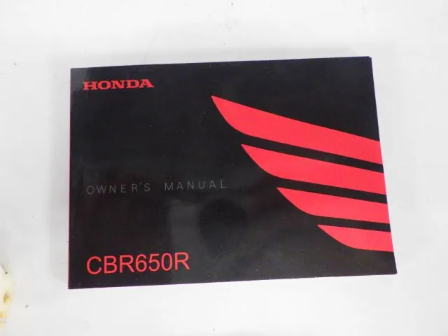 Honda CBR650R 2022, красный, фото 9