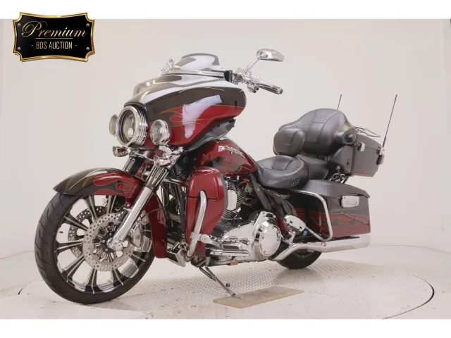 Harley-Davidson FLHTCUSE1800CVO 2010, бордовый, фото 4