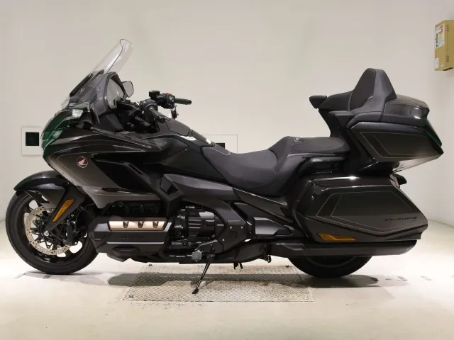 Honda GL1800 2026, black | gunmetal, фото 2