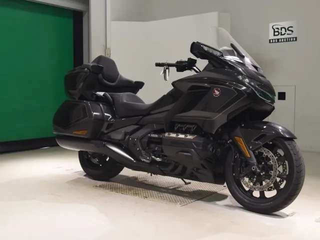Honda GL1800 2026, black | gunmetal, фото 3