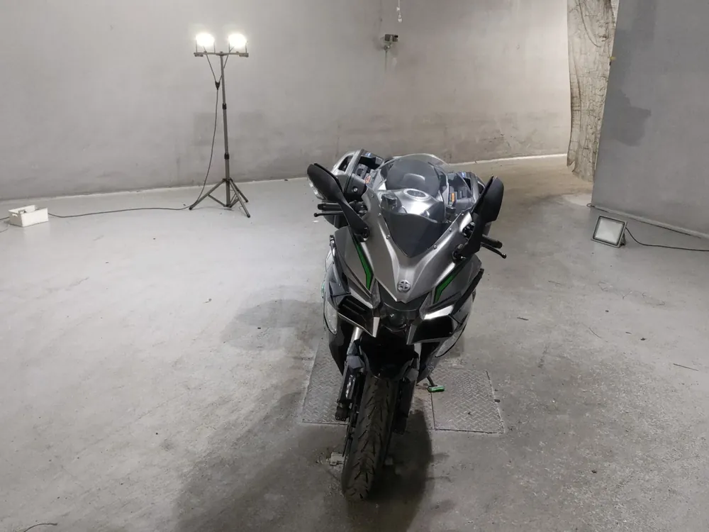 Kawasaki Ninja H2 SX 2019, black/gray, фото 3