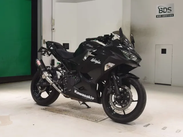 Kawasaki Ninja 400 2018, чёрный, фото 3