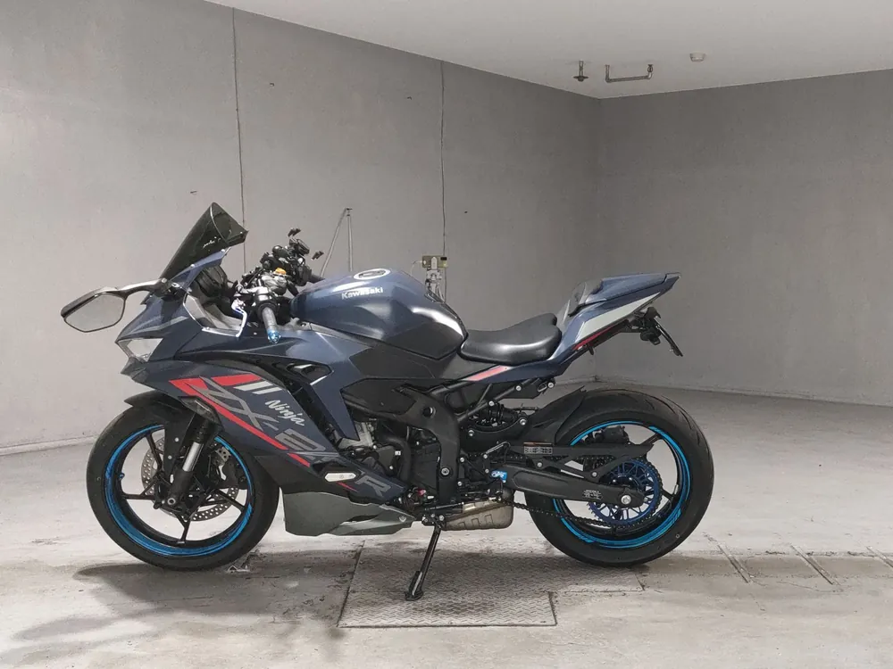 Kawasaki Ninja ZX-25R, синий, фото 2