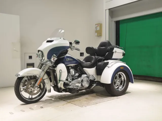 Harley-Davidson HARLEYFLHTCUTG1690 2015, белый, синий, фото 4