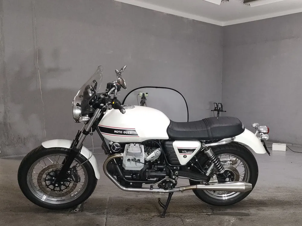 Moto Guzzi V7 Classic 2008, белый, фото 2