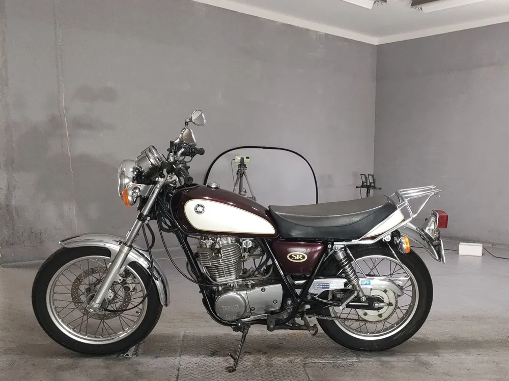 Yamaha SR400 2009, white / red, фото 2