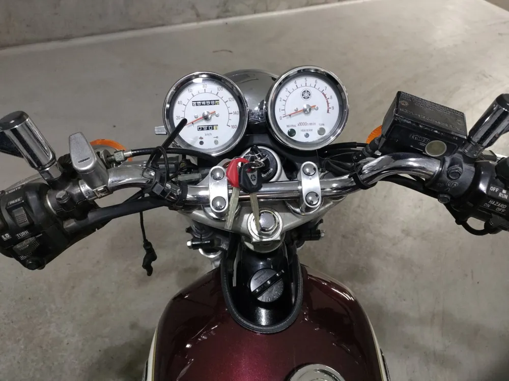 Yamaha SR400 2009, white / red, фото 5