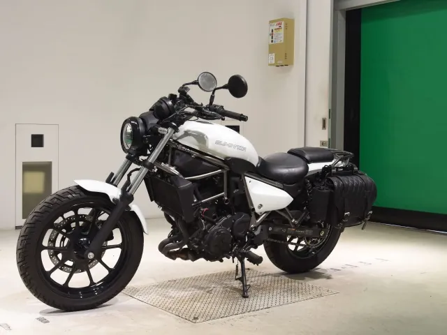 Kawasaki Eliminator 400SE 2023, белый, фото 4