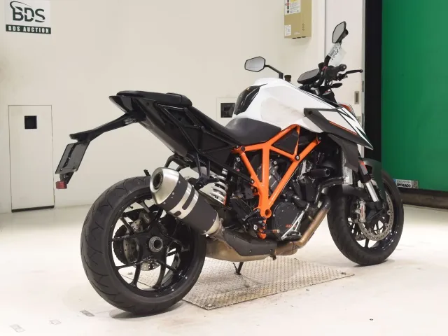 KTM 1290 Super Duke R 2019, white | black, фото 5