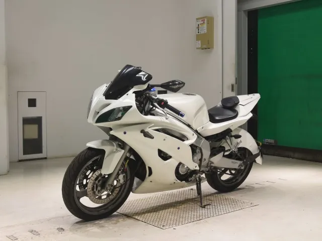 Yamaha FZR250R, белый, фото 4