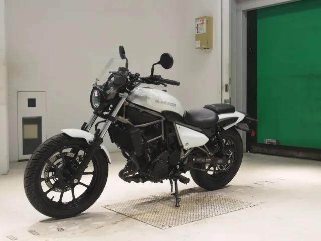 Kawasaki Eliminator 400SE 2023, белый, фото 4