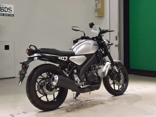 Yamaha XSR125, серебристый, фото 5