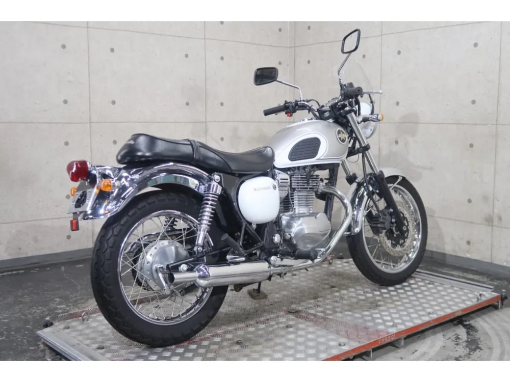 Kawasaki Estrella, white/silver, фото 6