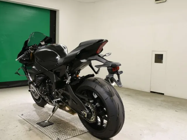 Yamaha YZF-R1M 2026, matt black, фото 6