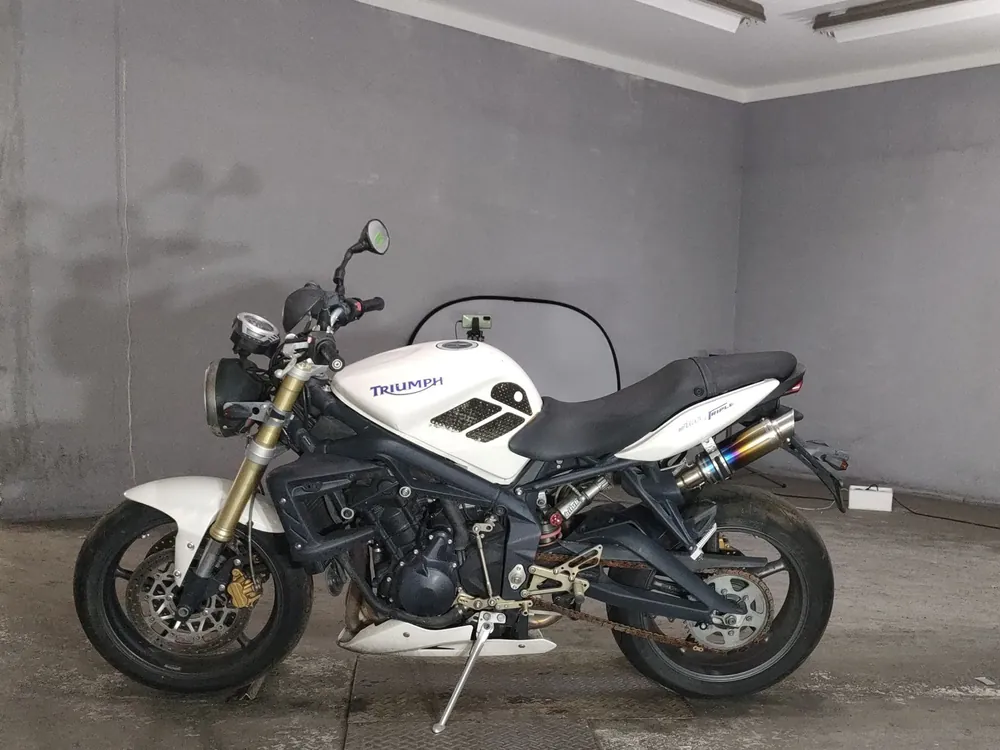 Triumph Triumph Street Triple из Японии, фото 2