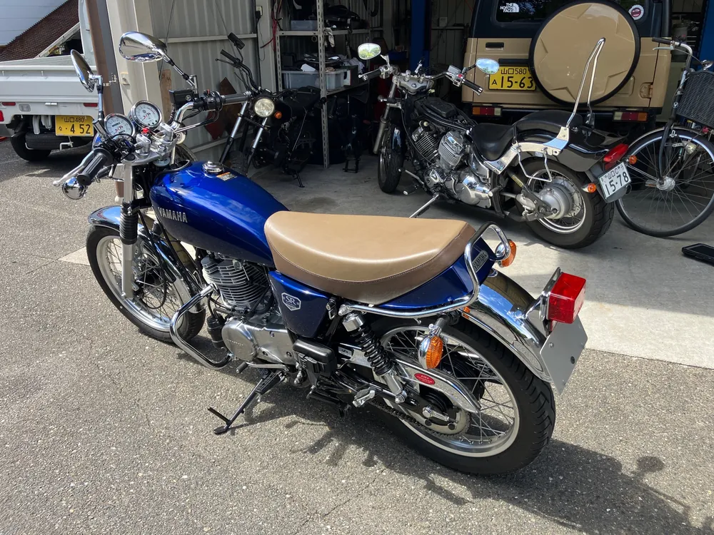 Yamaha SR400 Final Edition Limited 2021, синий, фото 4
