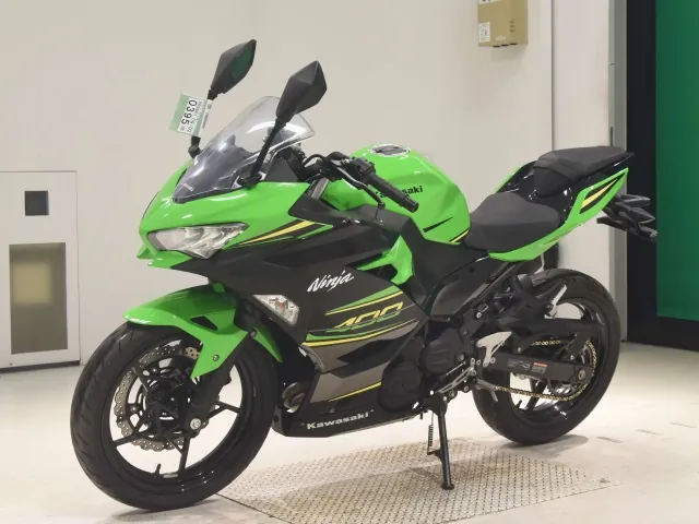 Kawasaki Z400 2023, black | green, фото 4