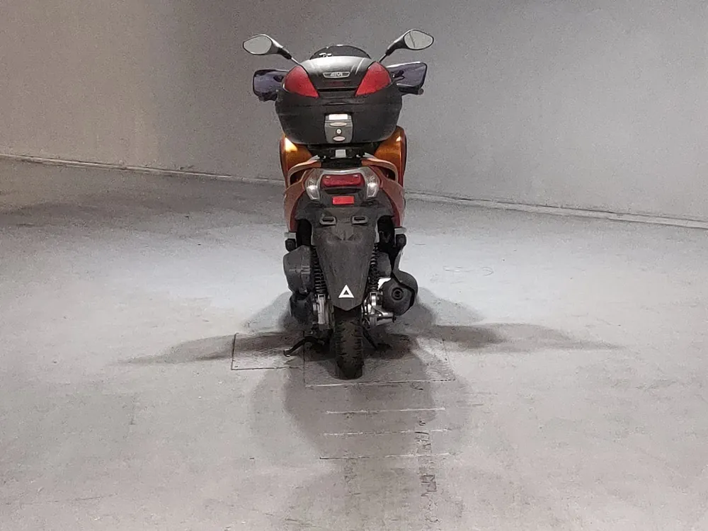Yamaha Tricity 125, красный, фото 4