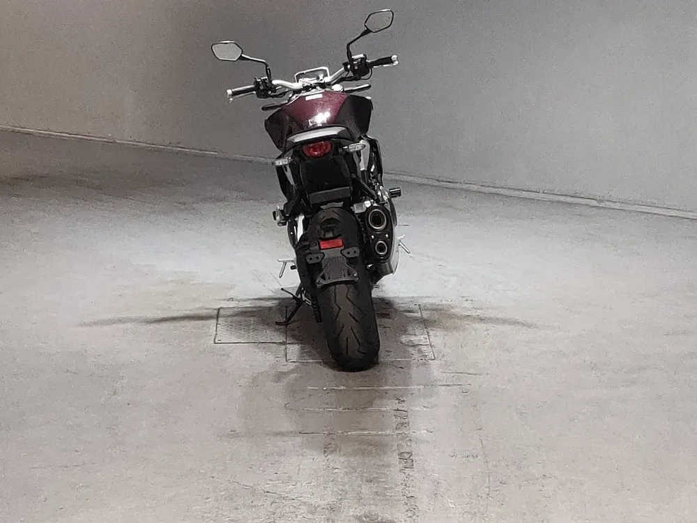 Honda CB1000R 2024, красный, фото 4