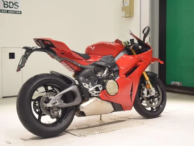 Ducati Paniga-Rev4S 2026, красный, фото 5