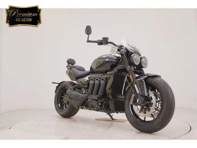 Triumph ROCKET III GT STORM 2026, чёрный, фото 3