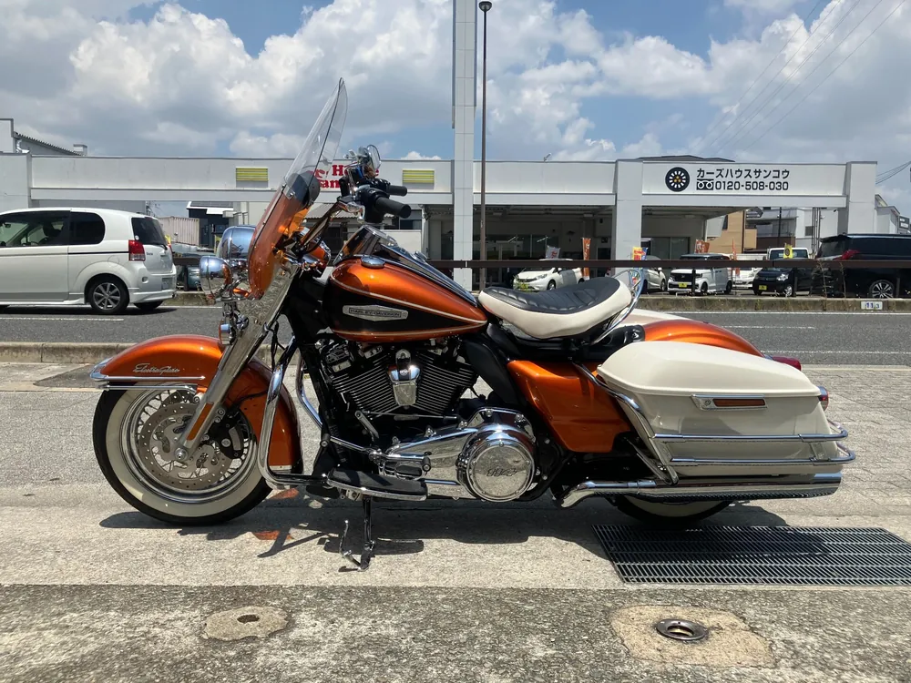 Harley-Davidson FLHFB ELECTRAGLI 2023, оранжевый, фото 2