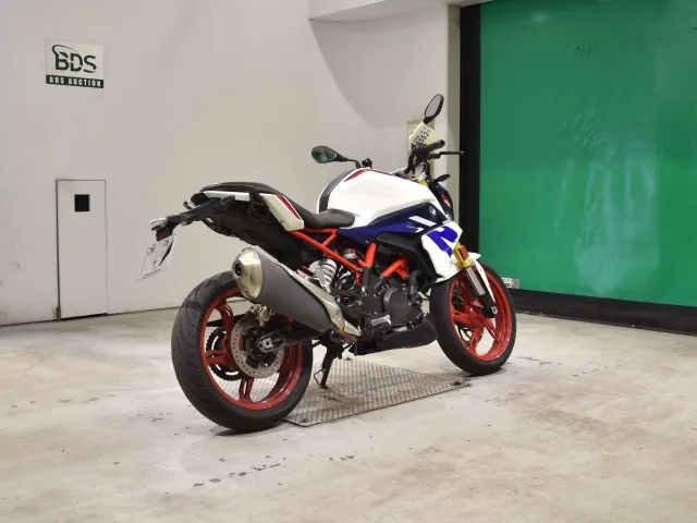 BMW G310R 2023, white | red | blue, фото 5