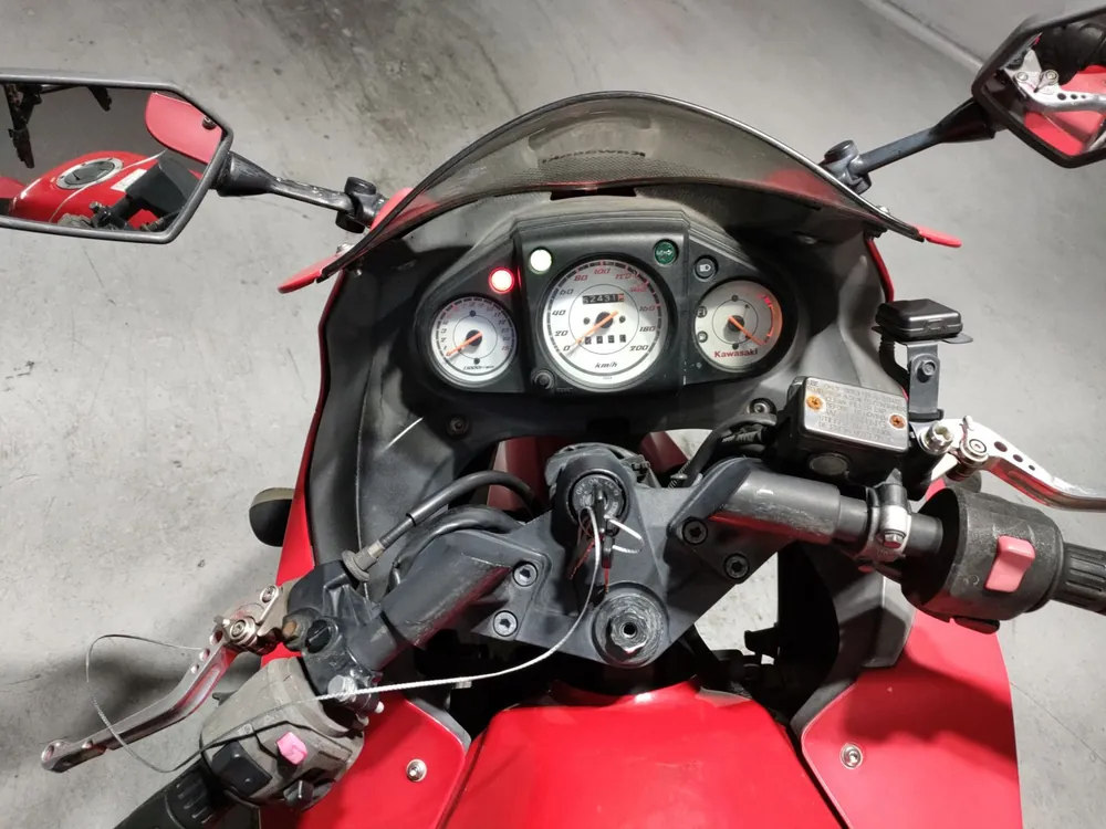 Kawasaki Ninja 250SL, красный, фото 5