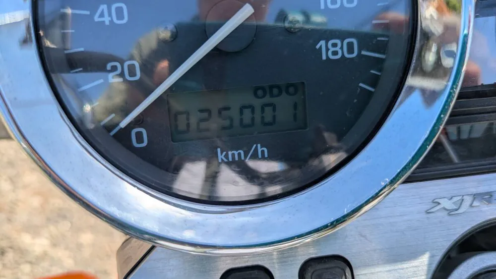 Yamaha XJR1300 2001, фото 9