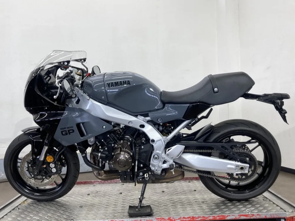 Yamaha Xsr900-2 2024, серый, фото 2