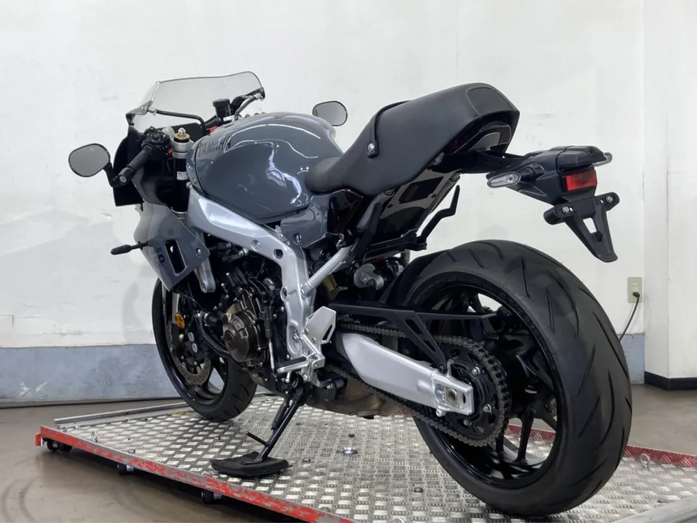 Yamaha Xsr900-2 2024, серый, фото 11