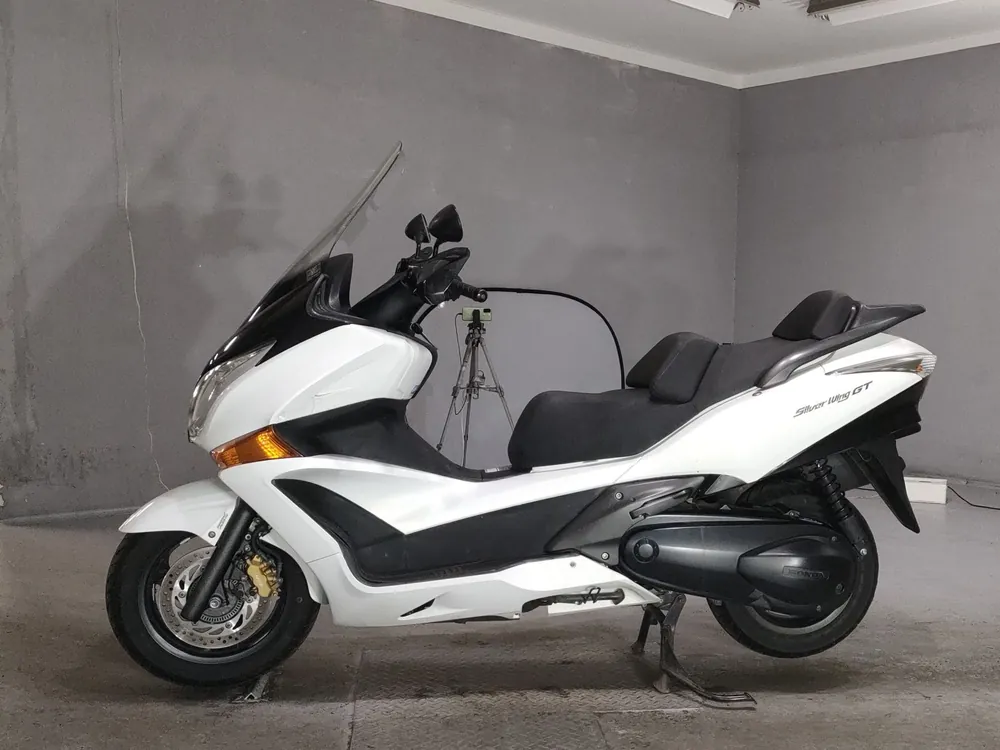Honda Silverwing400Gt, белый, фото 2